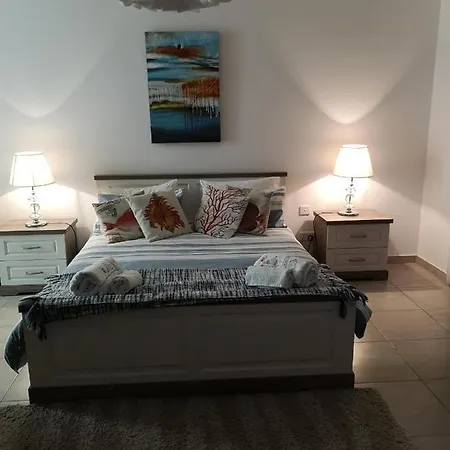 Apartman Aboud Abodes *